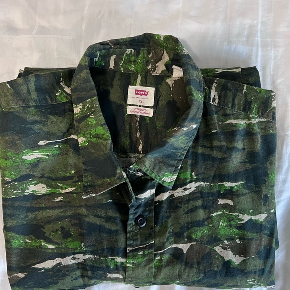 LEVIS - Picture 3 of 3